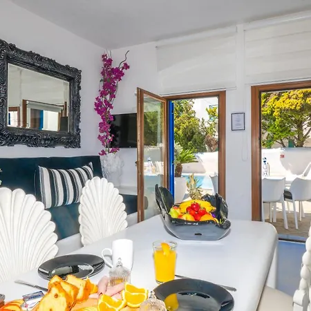 Mykonos Pearl House With Pool In The Heart Of Town Tatil Evi *