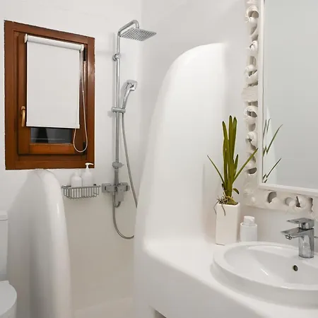 Mykonos Pearl House With Pool In The Heart Of Town *