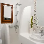Mykonos Pearl House With Pool In The Heart Of Town *
