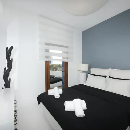 Mykonos Pearl House With Pool In The Heart Of Town *