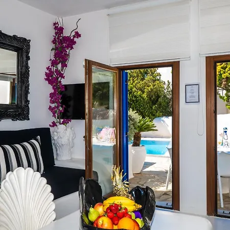 Mykonos Pearl House With Pool In The Heart Of Town * Mykonos Town
